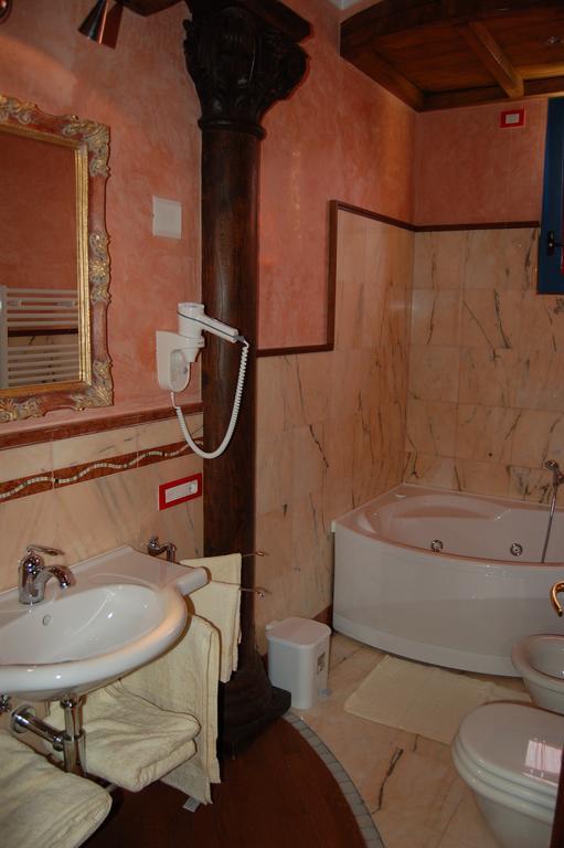 Sul Bacino Hotel Massa Lombarda Phòng bức ảnh